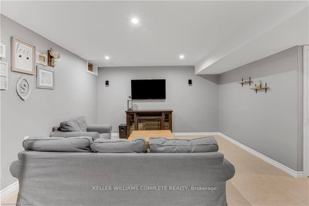 Photo 23 of 4465 Comfort Crescent, Lincoln, Beamsville — HOMEH