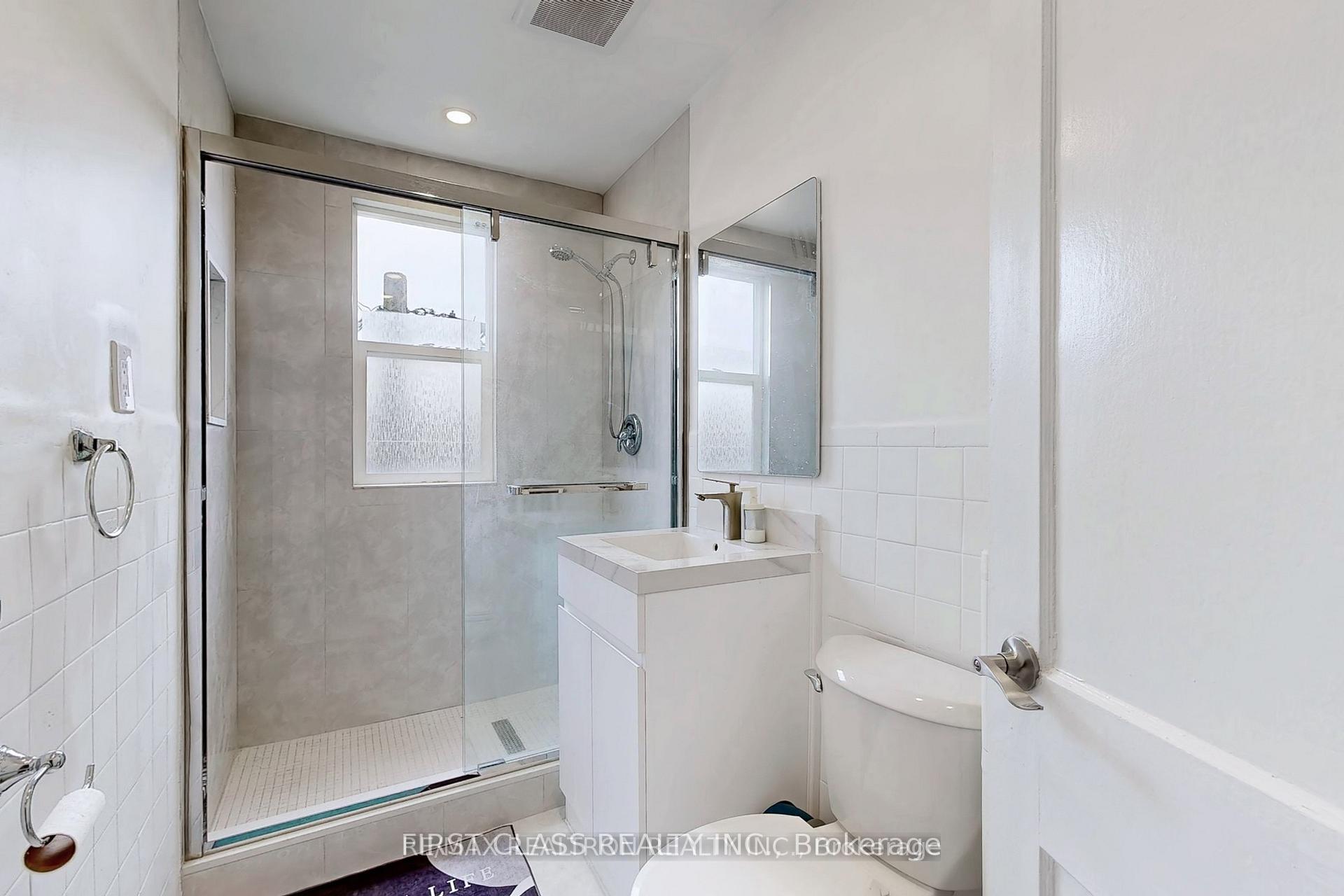Photo 5 of Unit 2nd Floor, 97 Bude Street, Toronto, Oakwood Village — HOMEH
