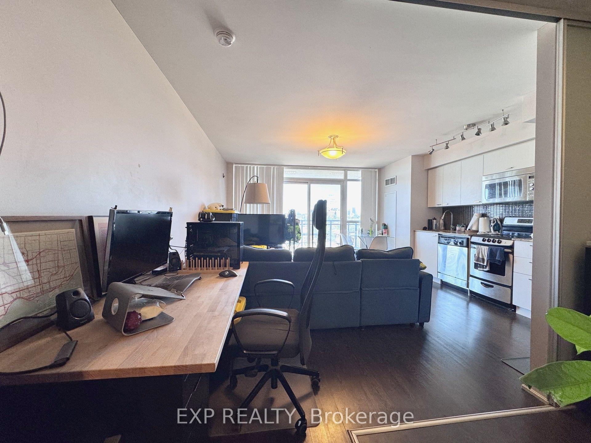 Photo 3 of Unit 910, 78 Tecumseth Street, Toronto, Niagara — HOMEH