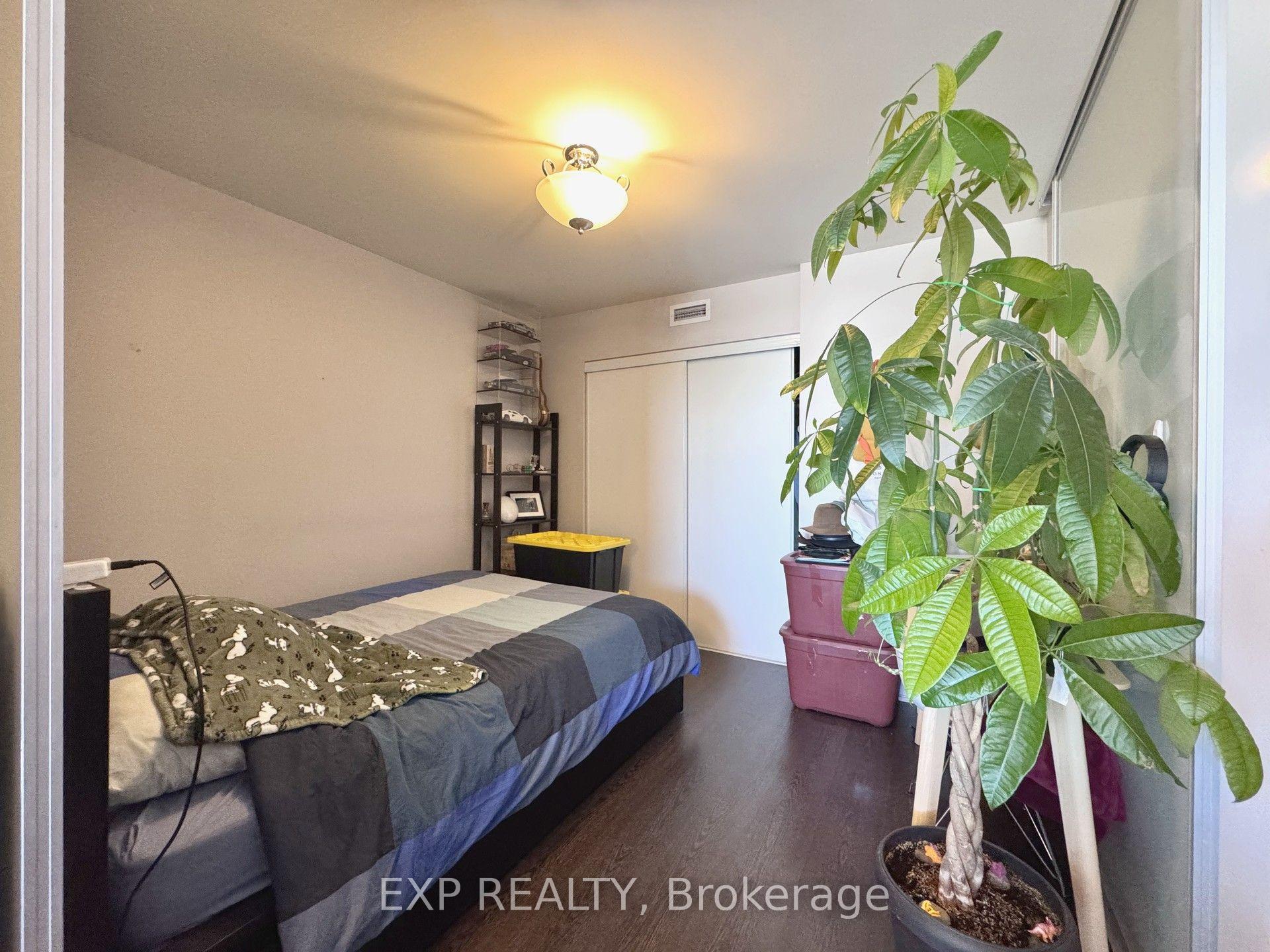 Photo 5 of Unit 910, 78 Tecumseth Street, Toronto, Niagara — HOMEH