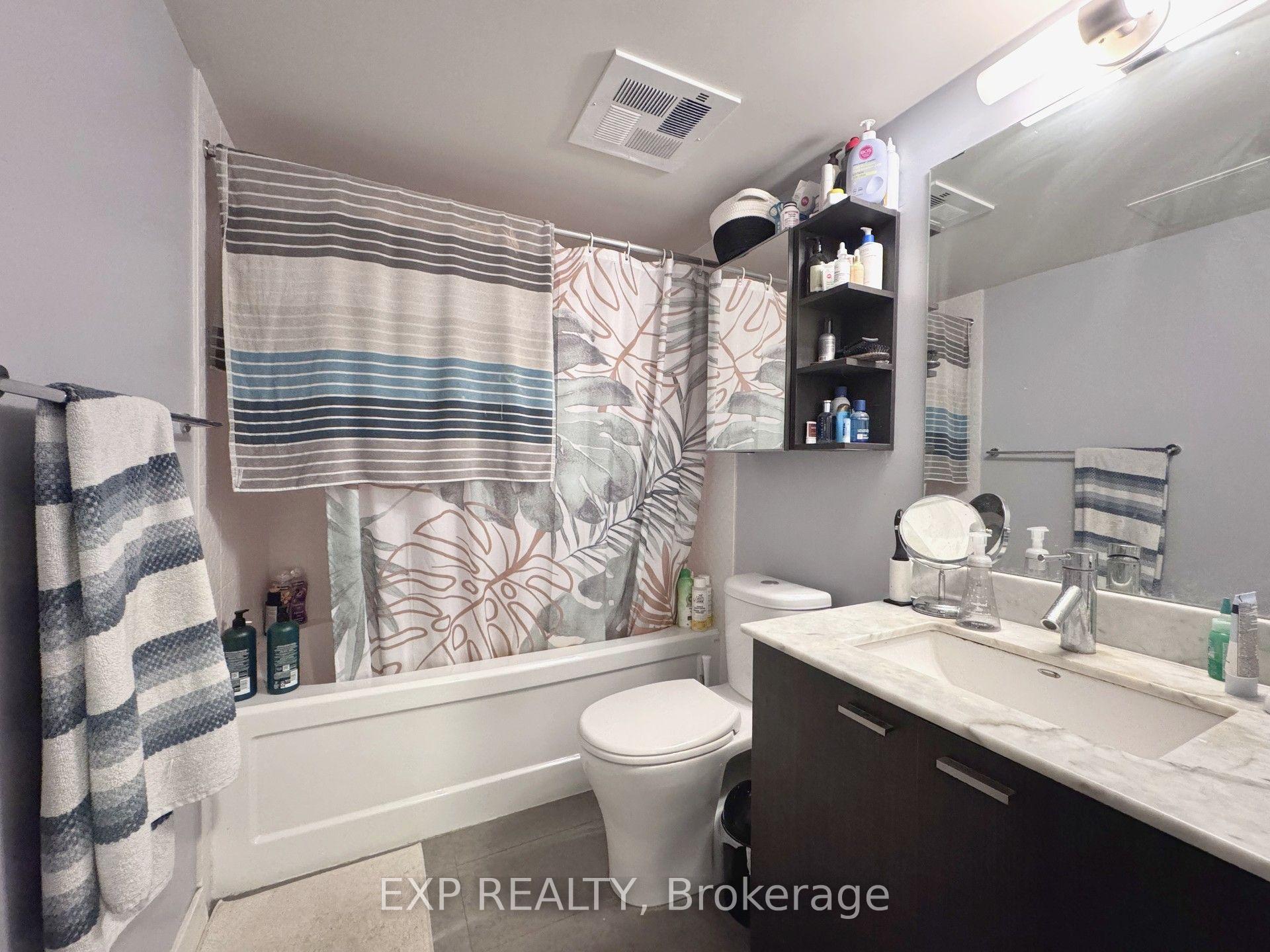Photo 6 of Unit 910, 78 Tecumseth Street, Toronto, Niagara — HOMEH