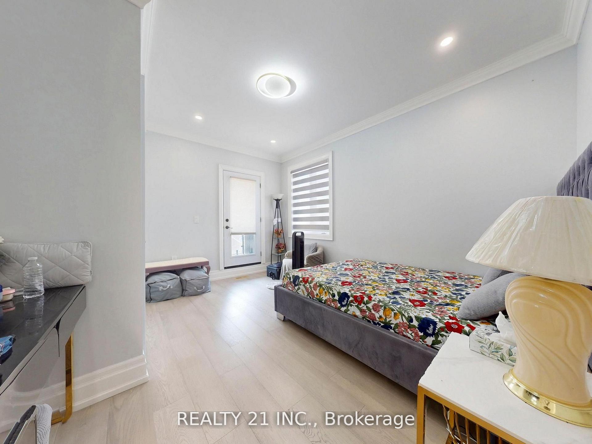 Photo 29 of 36 Craiglee Drive, Scarborough, Birchcliffe-Cliffside — HOMEH