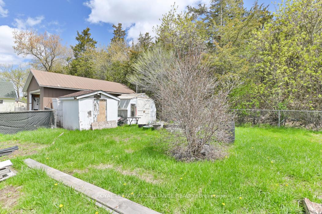 Photo 27 of 45 Black Diamond Road, Belleville, Thurlow Ward — HOMEH