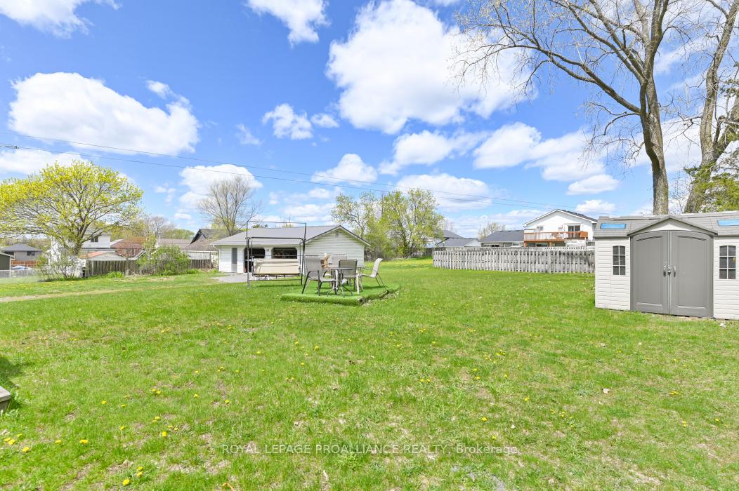Photo 36 of 45 Black Diamond Road, Belleville, Thurlow Ward — HOMEH