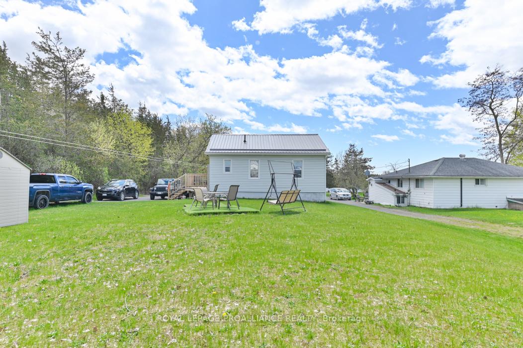 Photo 38 of 45 Black Diamond Road, Belleville, Thurlow Ward — HOMEH