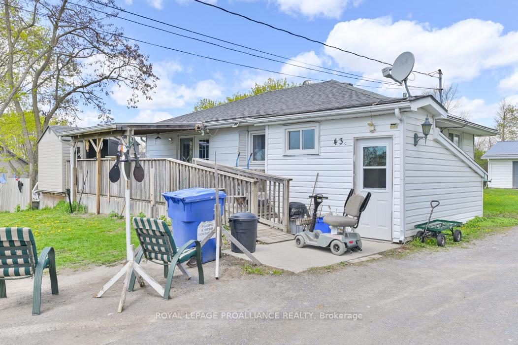 Photo 40 of 45 Black Diamond Road, Belleville, Thurlow Ward — HOMEH