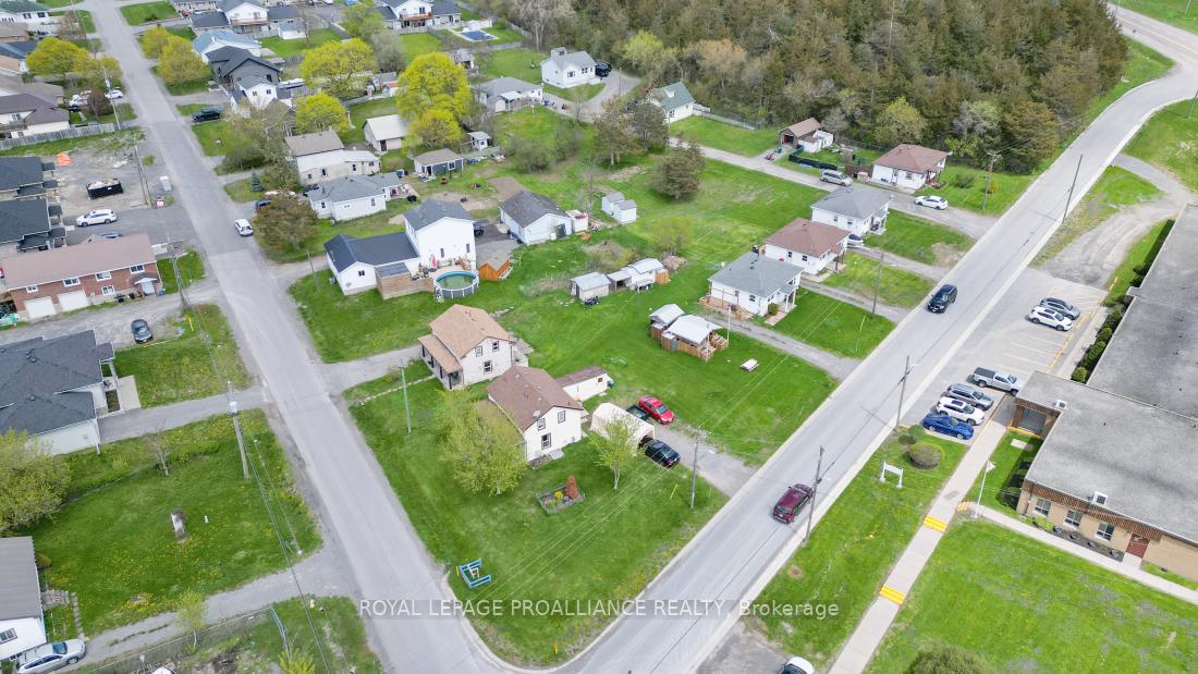 Photo 44 of 45 Black Diamond Road, Belleville, Thurlow Ward — HOMEH