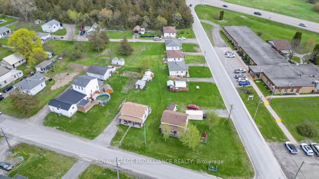 Photo 45 of 45 Black Diamond Road, Belleville, Thurlow Ward — HOMEH