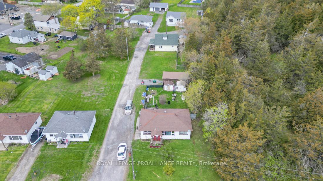 Photo 48 of 45 Black Diamond Road, Belleville, Thurlow Ward — HOMEH