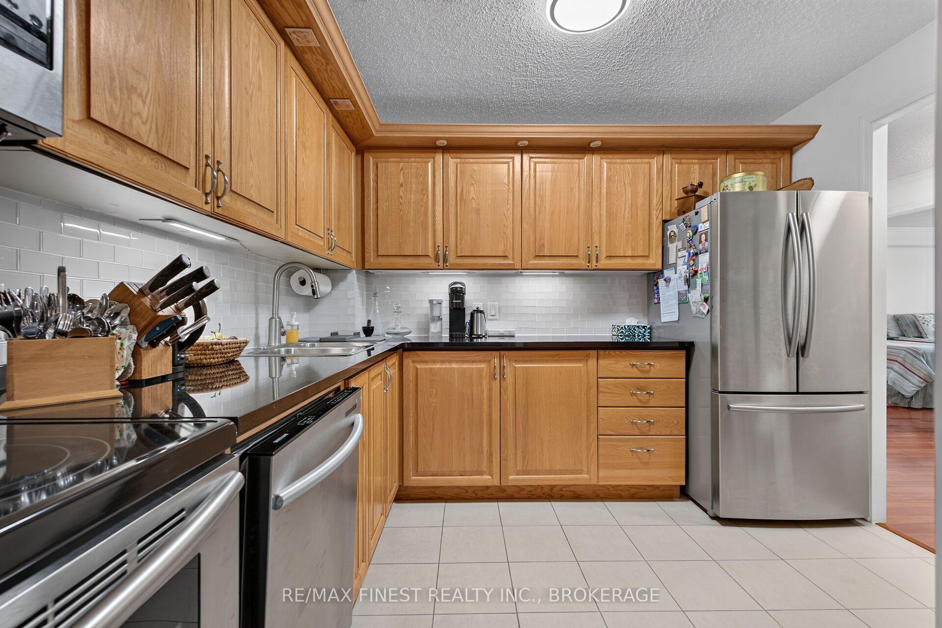 Photo 10 of Unit 607, 120 Barrett Court, Kingston, Kingston East (Incl Barret Crt) — HOMEH