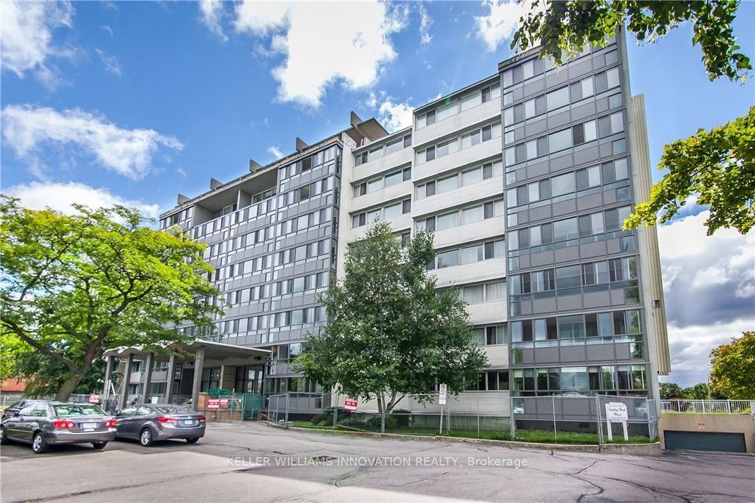 Photo 15 of 24 Midland Drive, Kitchener, Stanley Park — HOMEH