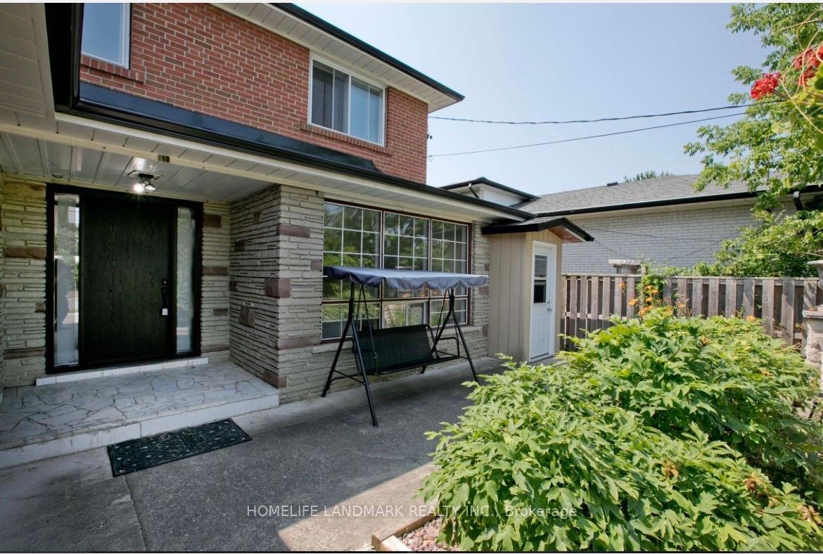 Photo 6 of 157 Pleasant View Basement Drive, North York, Pleasant View — HOMEH