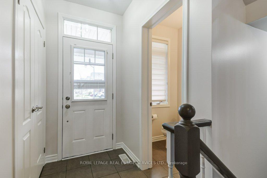 Photo 3 of 329 Gooding Crescent, Milton, Ford — HOMEH