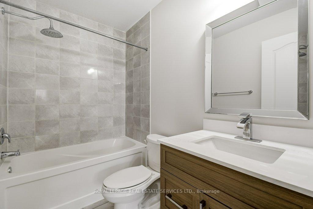 Photo 33 of 329 Gooding Crescent, Milton, Ford — HOMEH