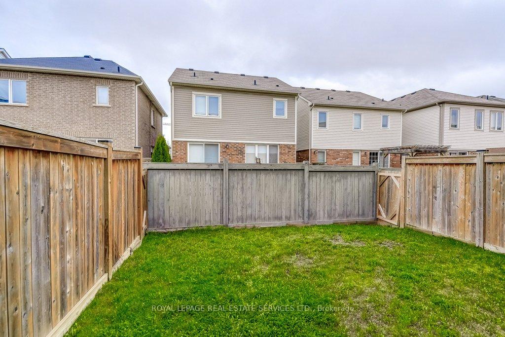 Photo 42 of 329 Gooding Crescent, Milton, Ford — HOMEH