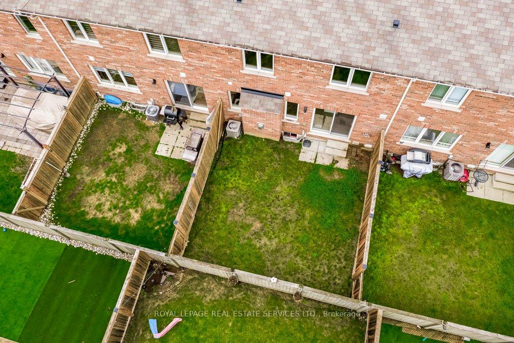 Photo 50 of 329 Gooding Crescent, Milton, Ford — HOMEH