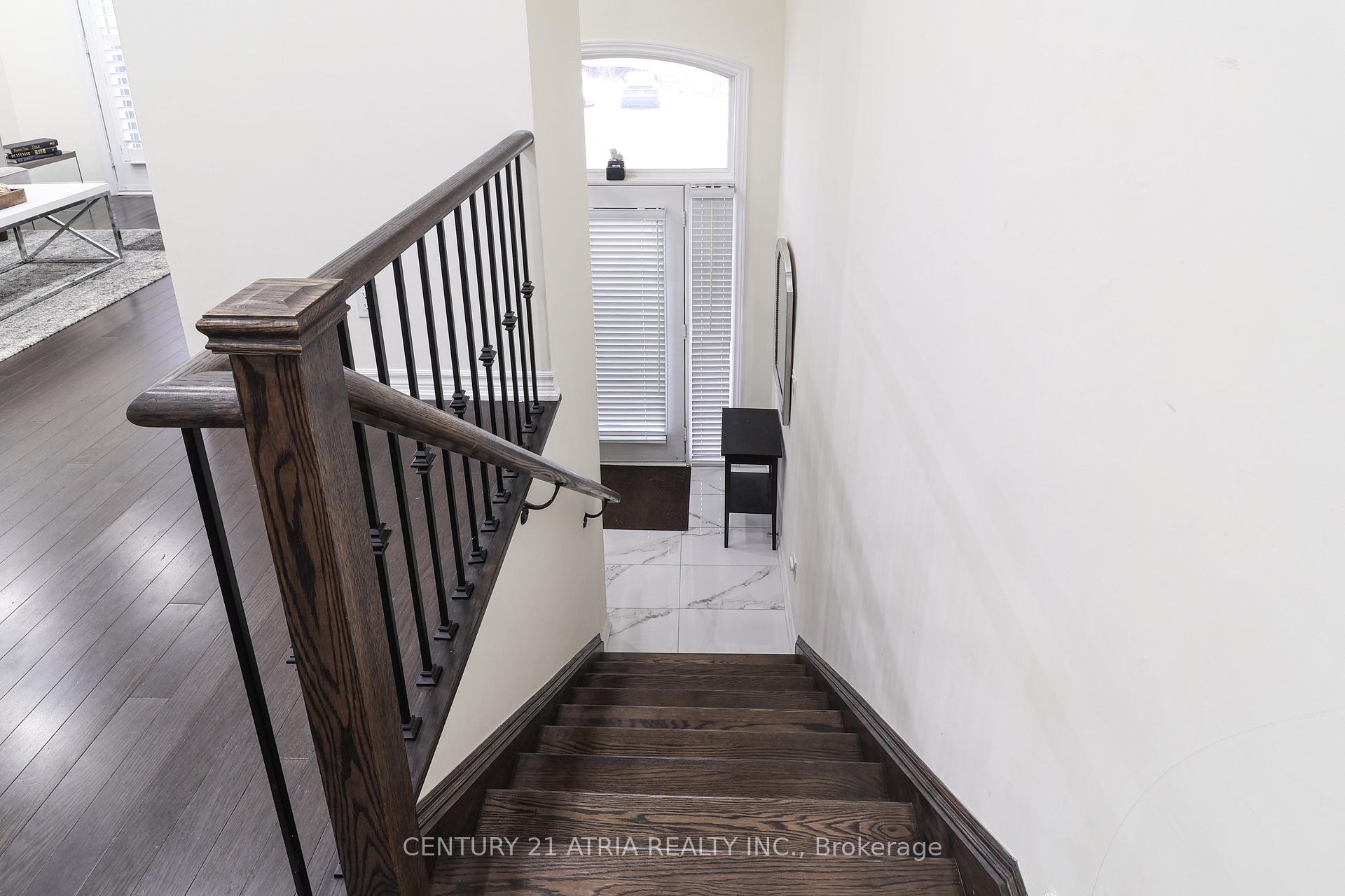 Photo 5 of 134 Dundonnell Place, Vaughan, Vellore Village — HOMEH