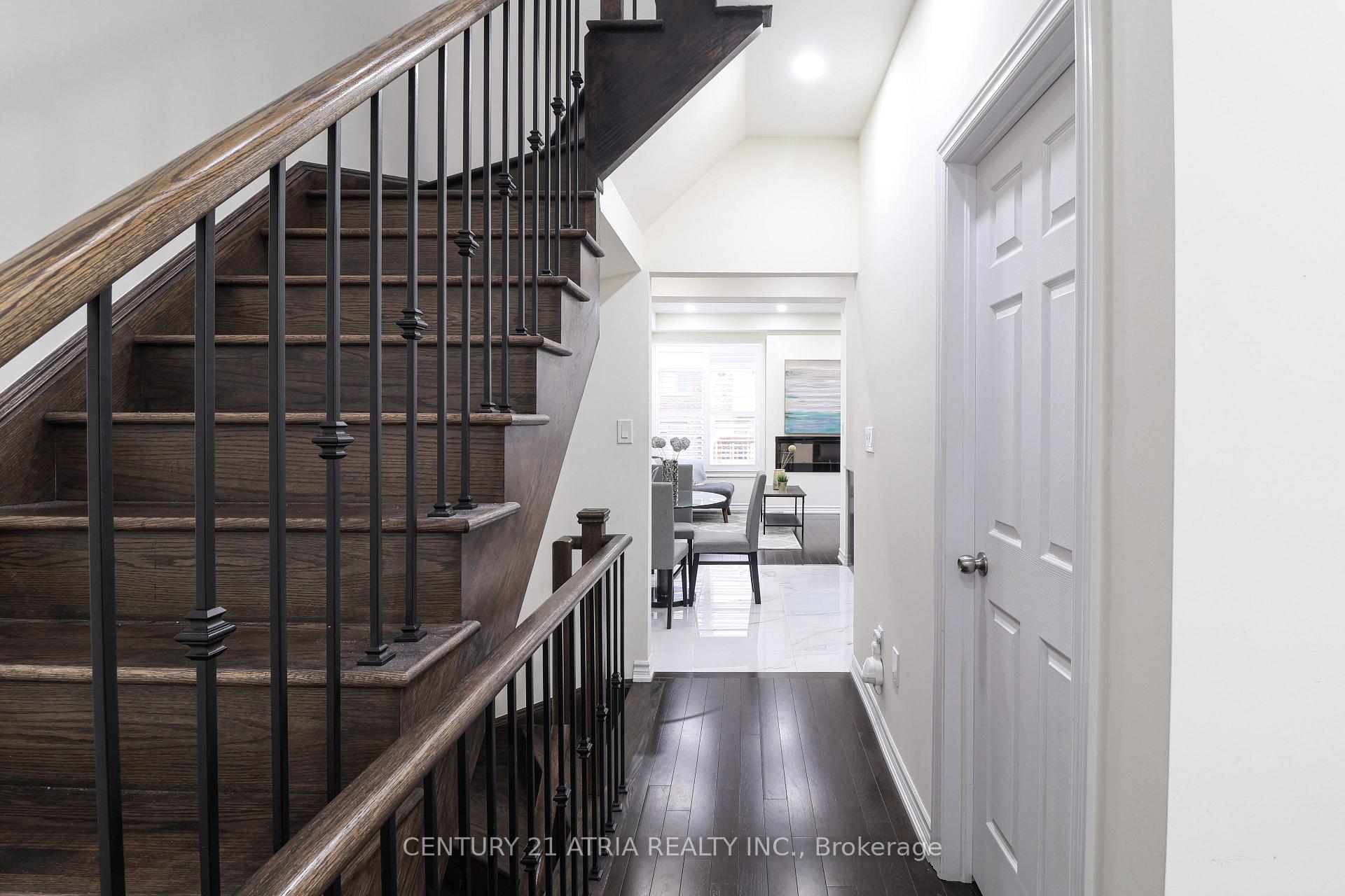 Photo 11 of 134 Dundonnell Place, Vaughan, Vellore Village — HOMEH