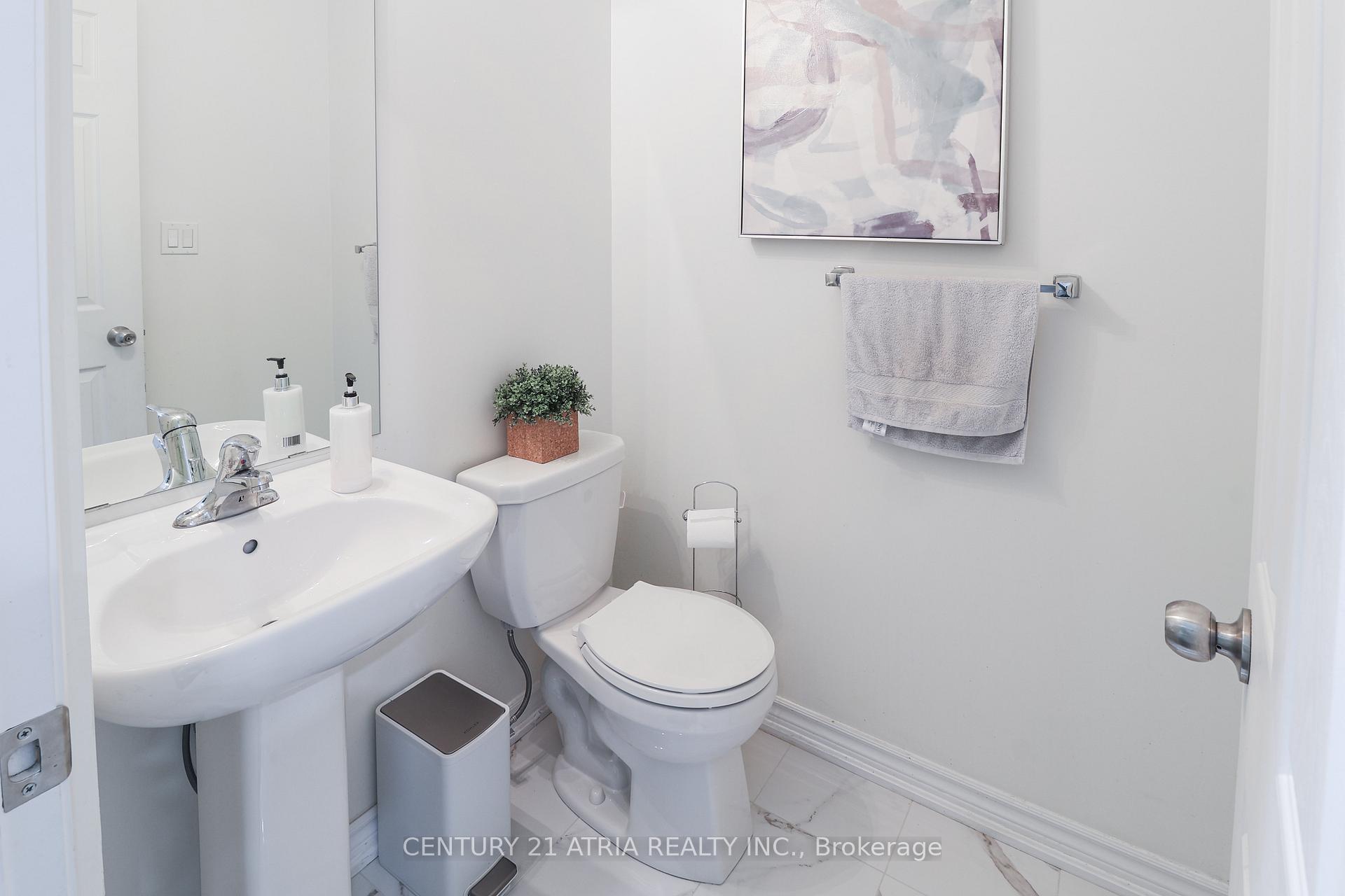 Photo 12 of 134 Dundonnell Place, Vaughan, Vellore Village — HOMEH