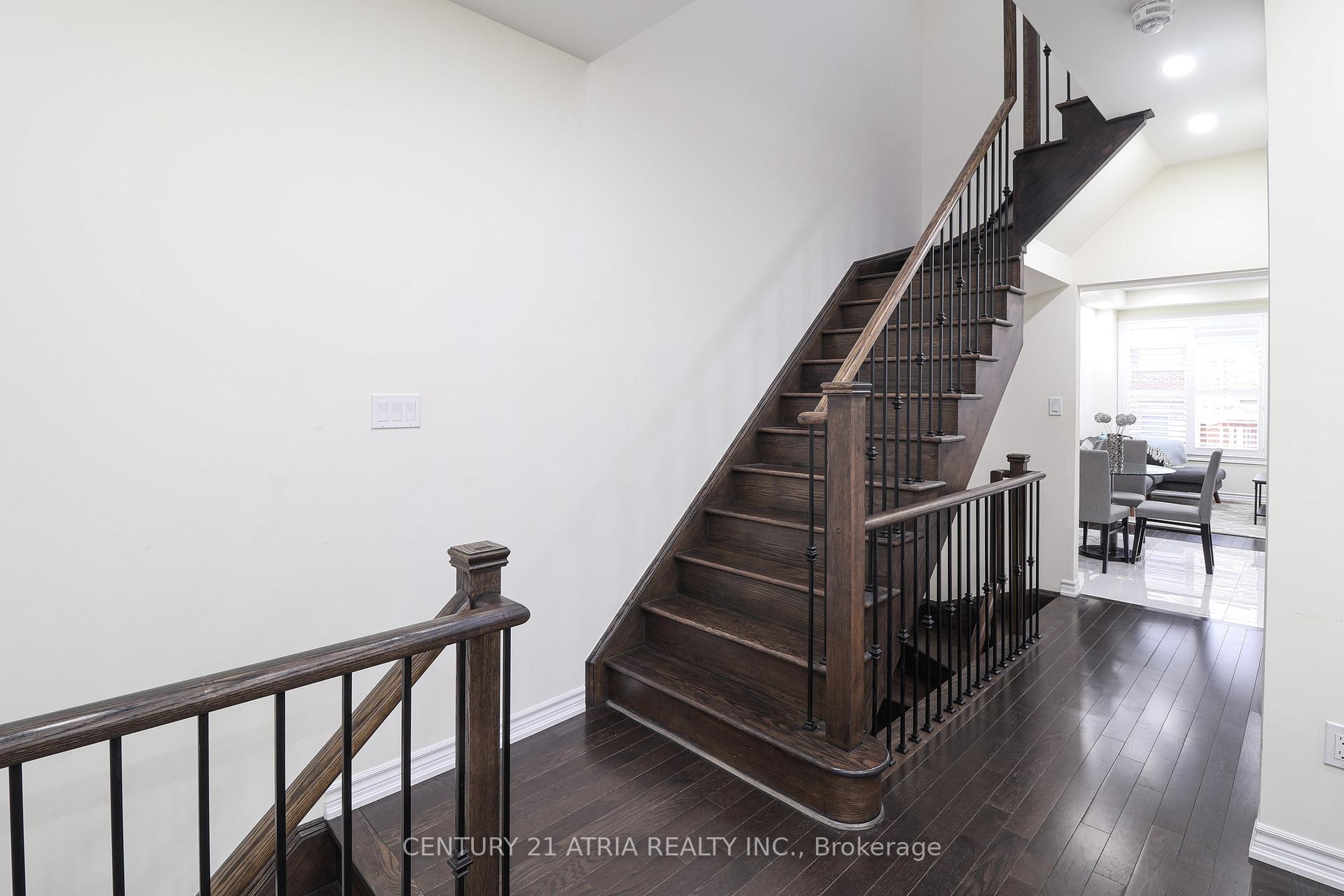 Photo 22 of 134 Dundonnell Place, Vaughan, Vellore Village — HOMEH