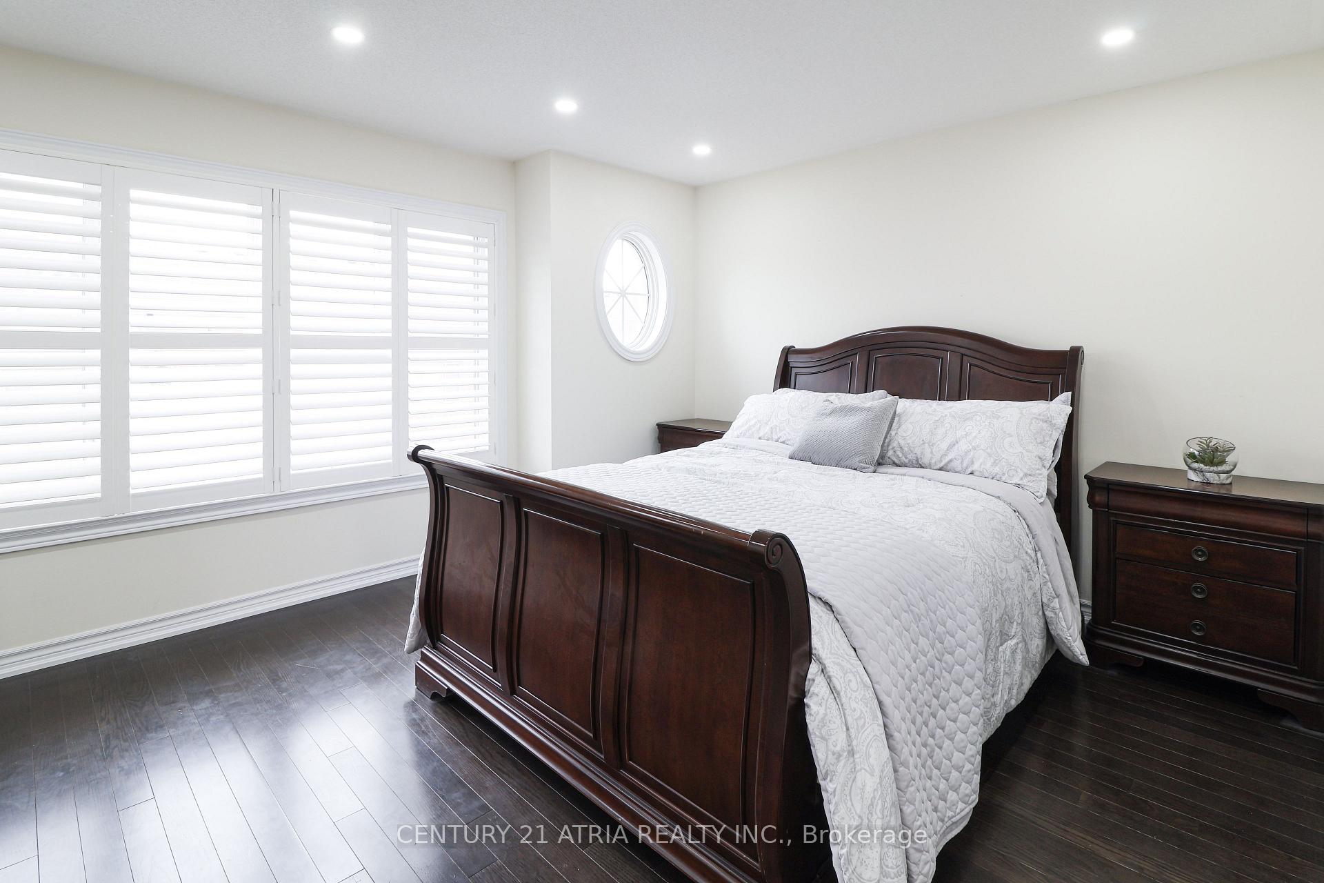 Photo 24 of 134 Dundonnell Place, Vaughan, Vellore Village — HOMEH