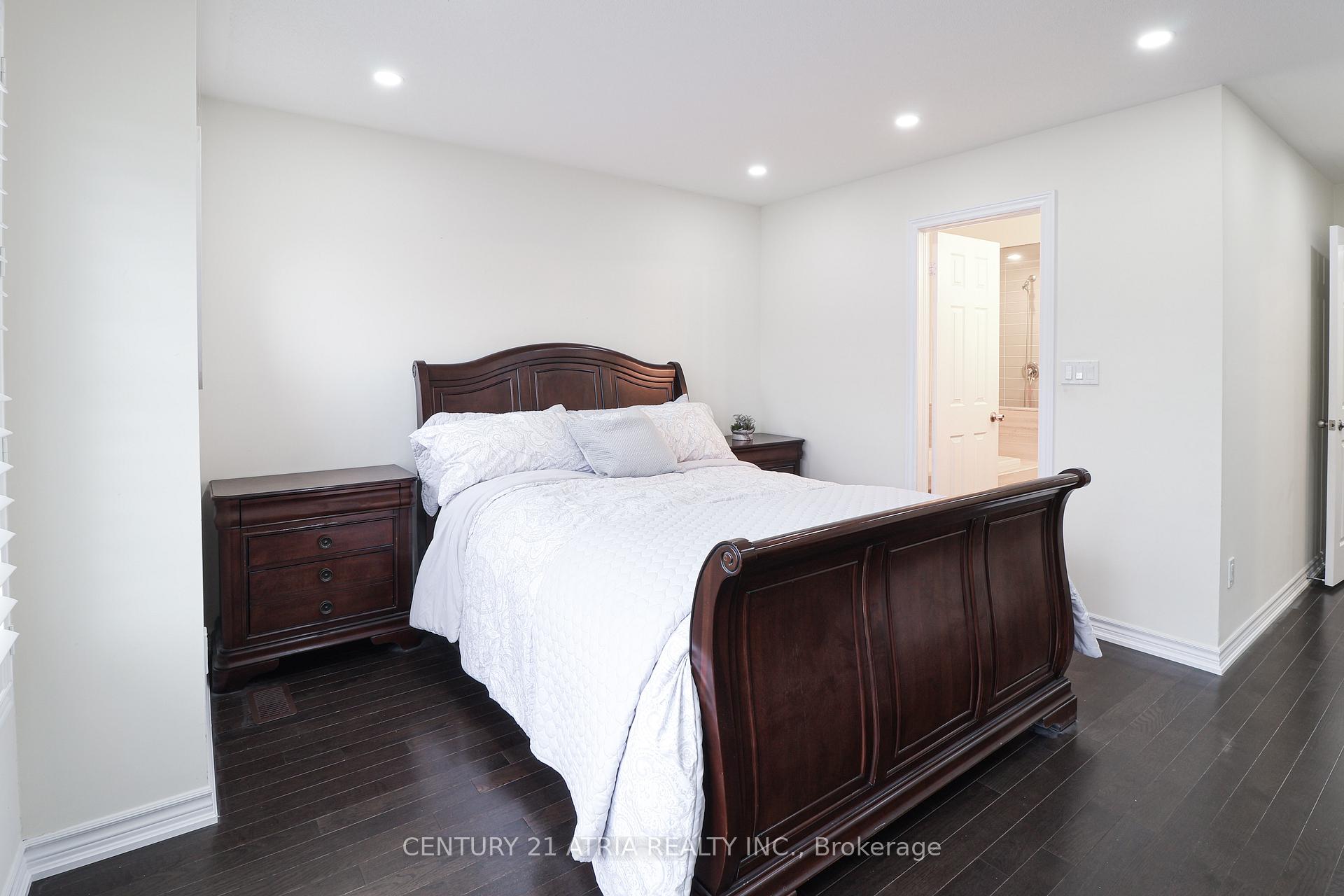 Photo 26 of 134 Dundonnell Place, Vaughan, Vellore Village — HOMEH