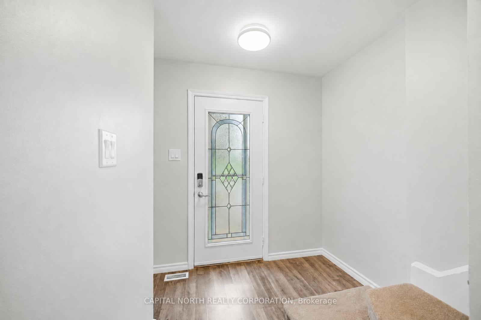 Photo 6 of 63 Elizabeth Street, Barrie, Ardagh — HOMEH
