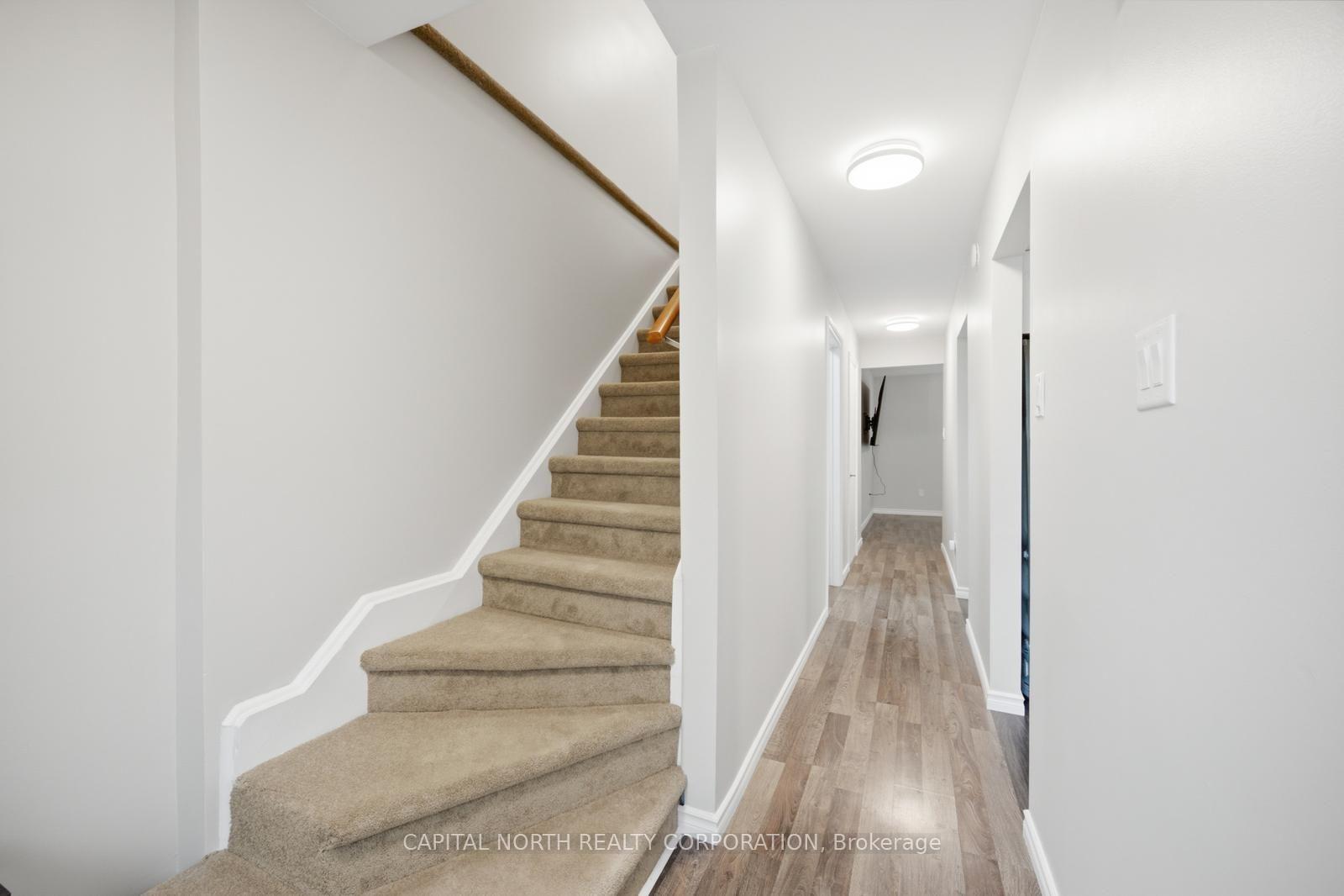 Photo 8 of 63 Elizabeth Street, Barrie, Ardagh — HOMEH