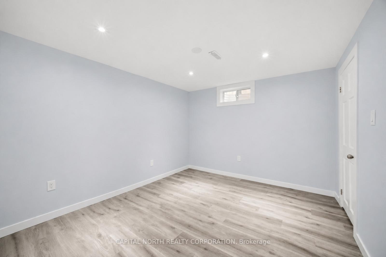 Photo 34 of 63 Elizabeth Street, Barrie, Ardagh — HOMEH