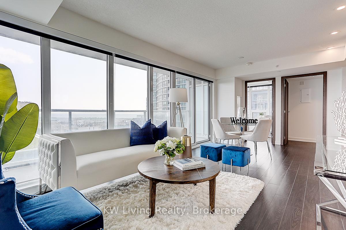 Photo 4 of Unit 1612, 19 Bathurst Street, Toronto, Waterfront Communities — HOMEH