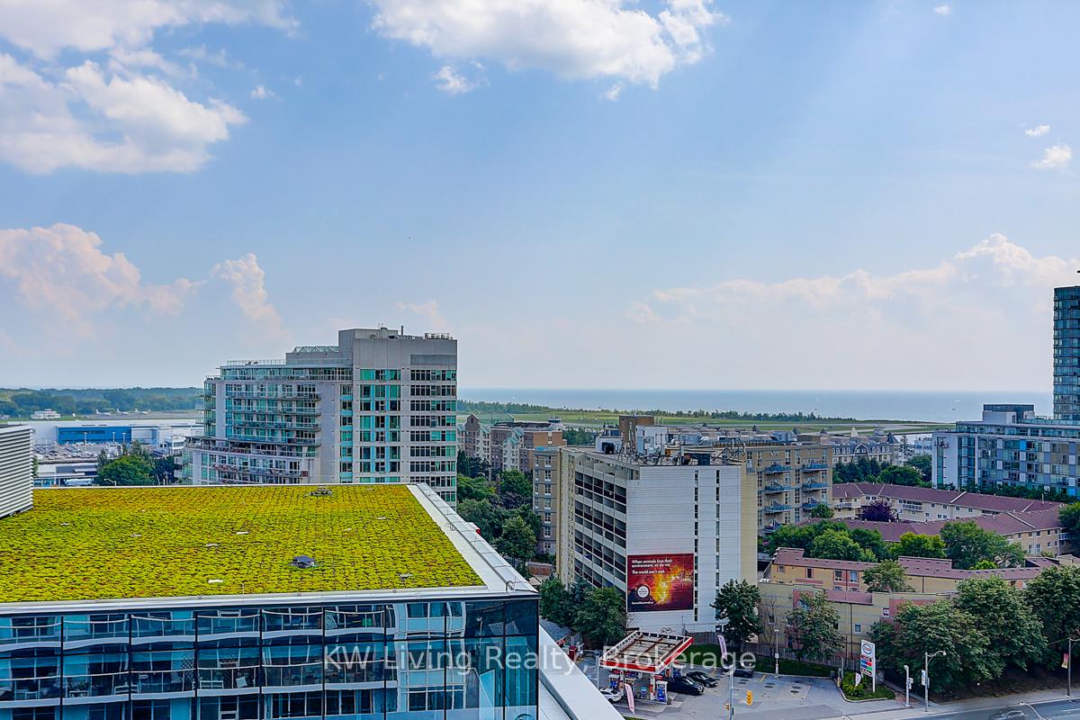 Photo 7 of Unit 1612, 19 Bathurst Street, Toronto, Waterfront Communities — HOMEH