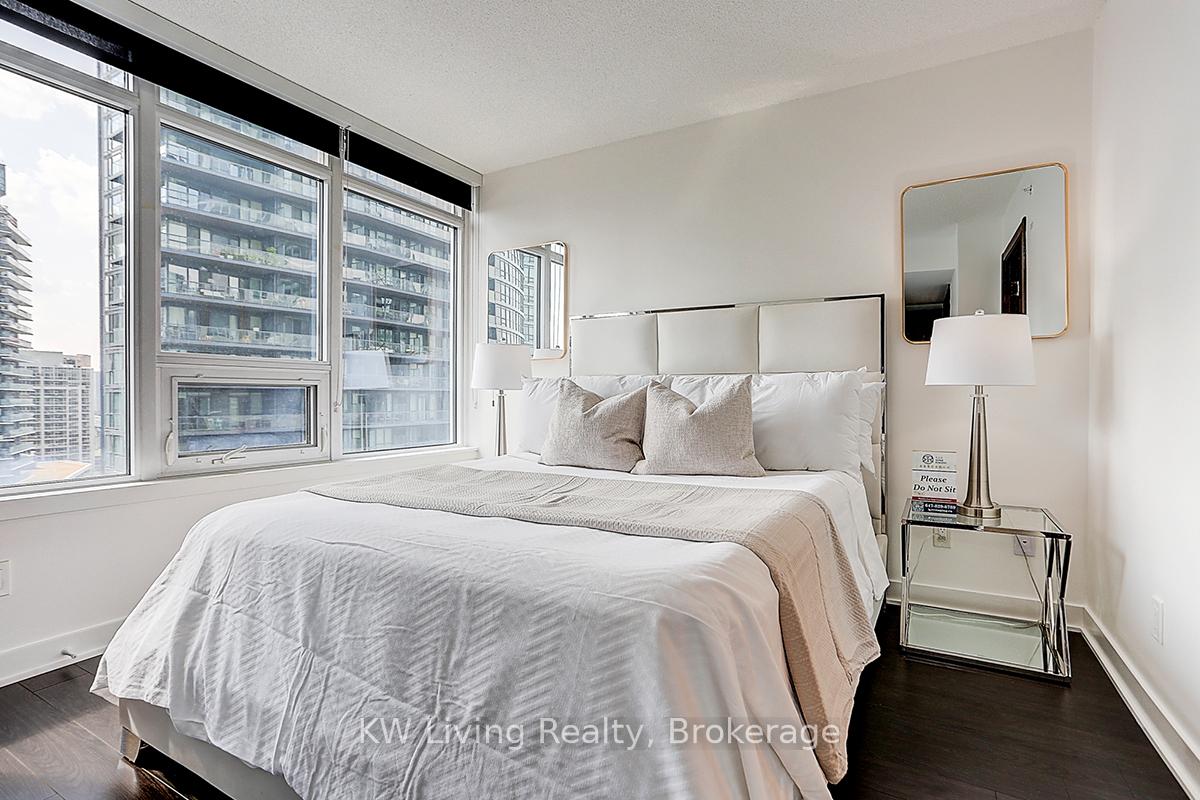 Photo 9 of Unit 1612, 19 Bathurst Street, Toronto, Waterfront Communities — HOMEH