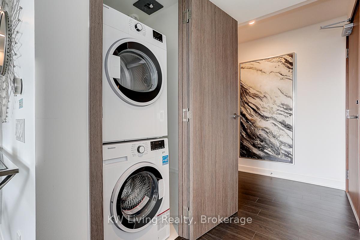 Photo 12 of Unit 1612, 19 Bathurst Street, Toronto, Waterfront Communities — HOMEH