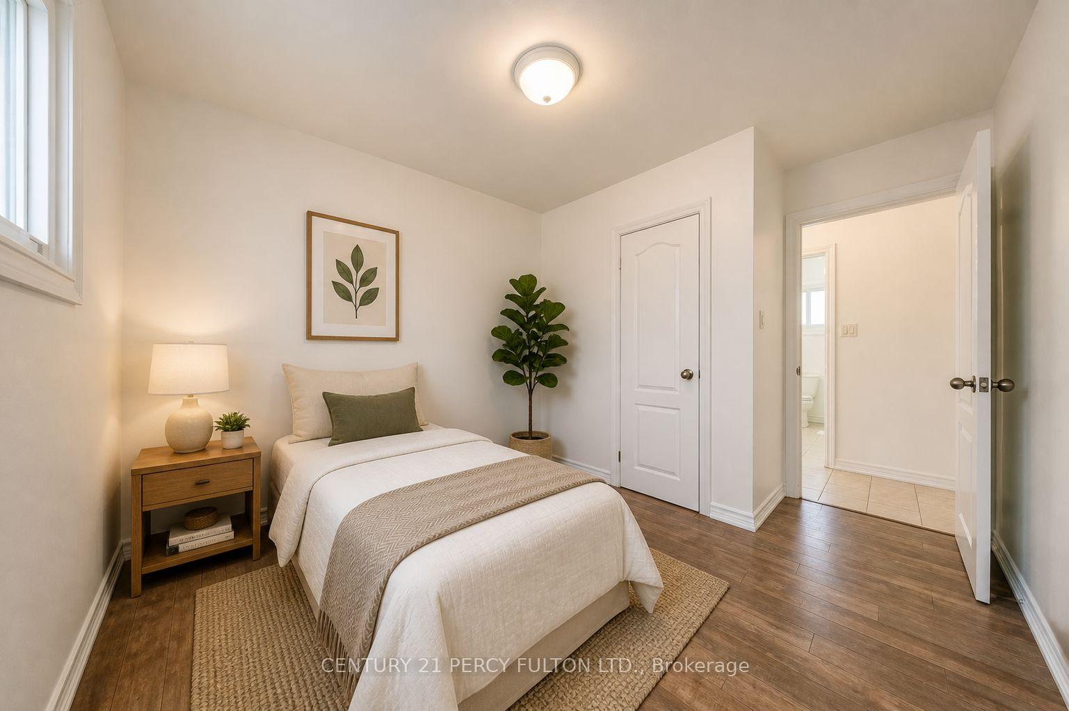 Photo 5 of 381 Conant Street, Oshawa, Lakeview — HOMEH