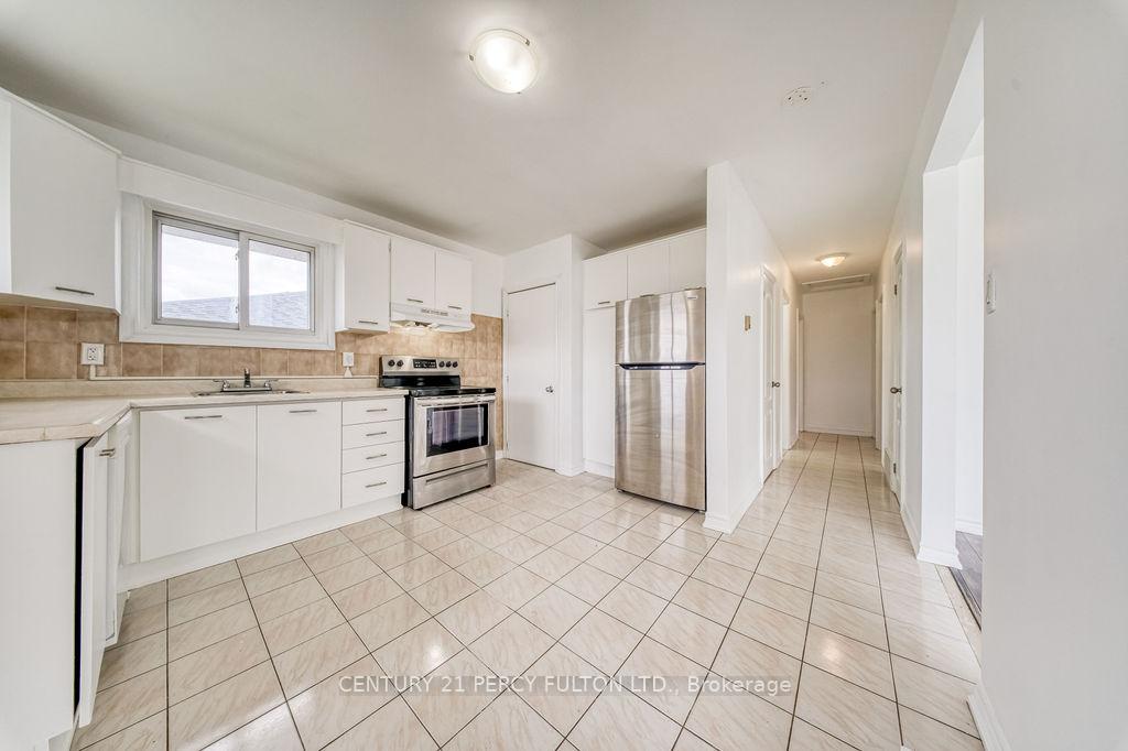 Photo 15 of 381 Conant Street, Oshawa, Lakeview — HOMEH