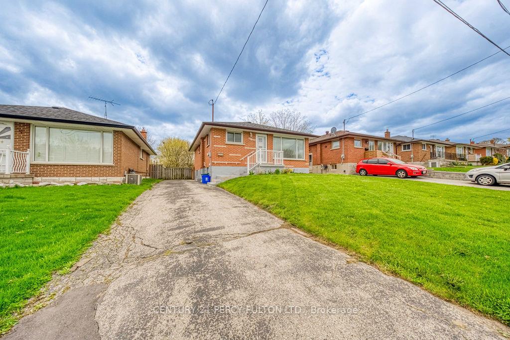 Photo 19 of 381 Conant Street, Oshawa, Lakeview — HOMEH