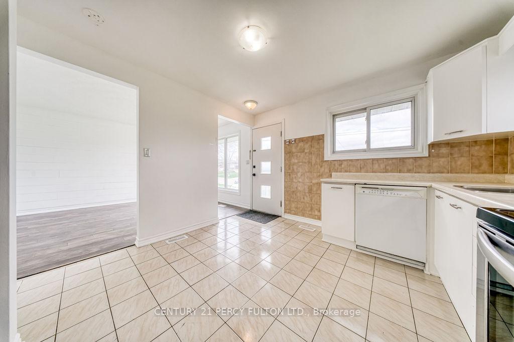 Photo 22 of 381 Conant Street, Oshawa, Lakeview — HOMEH