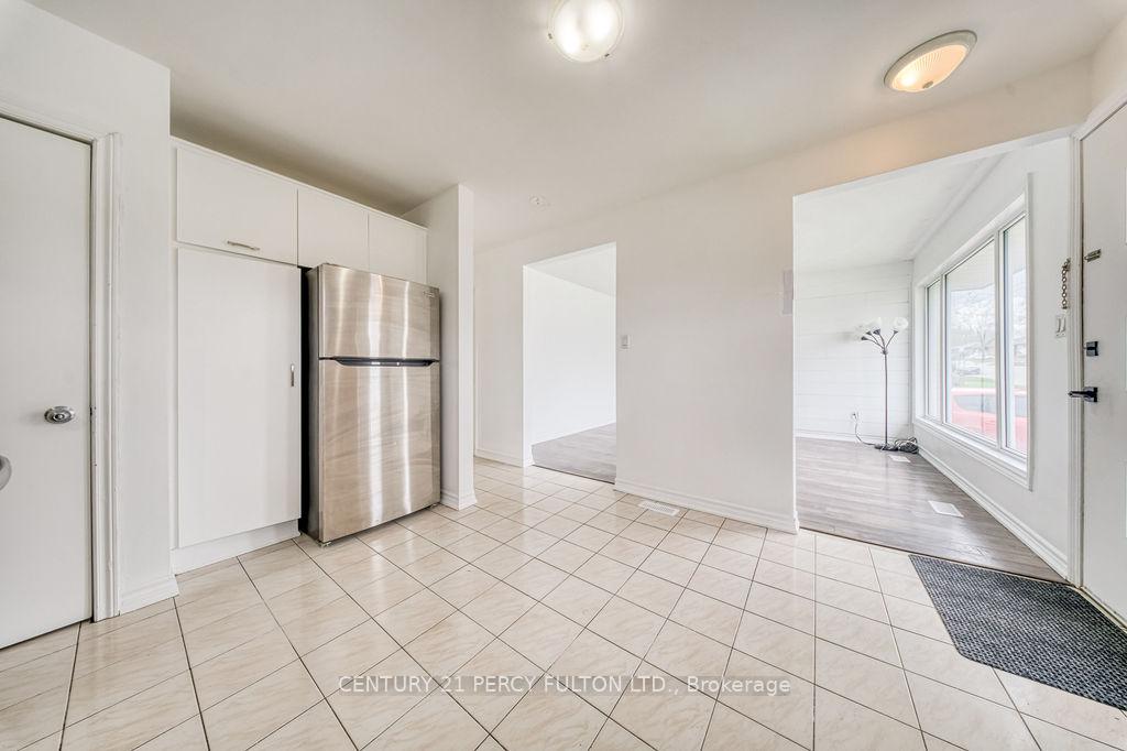 Photo 23 of 381 Conant Street, Oshawa, Lakeview — HOMEH