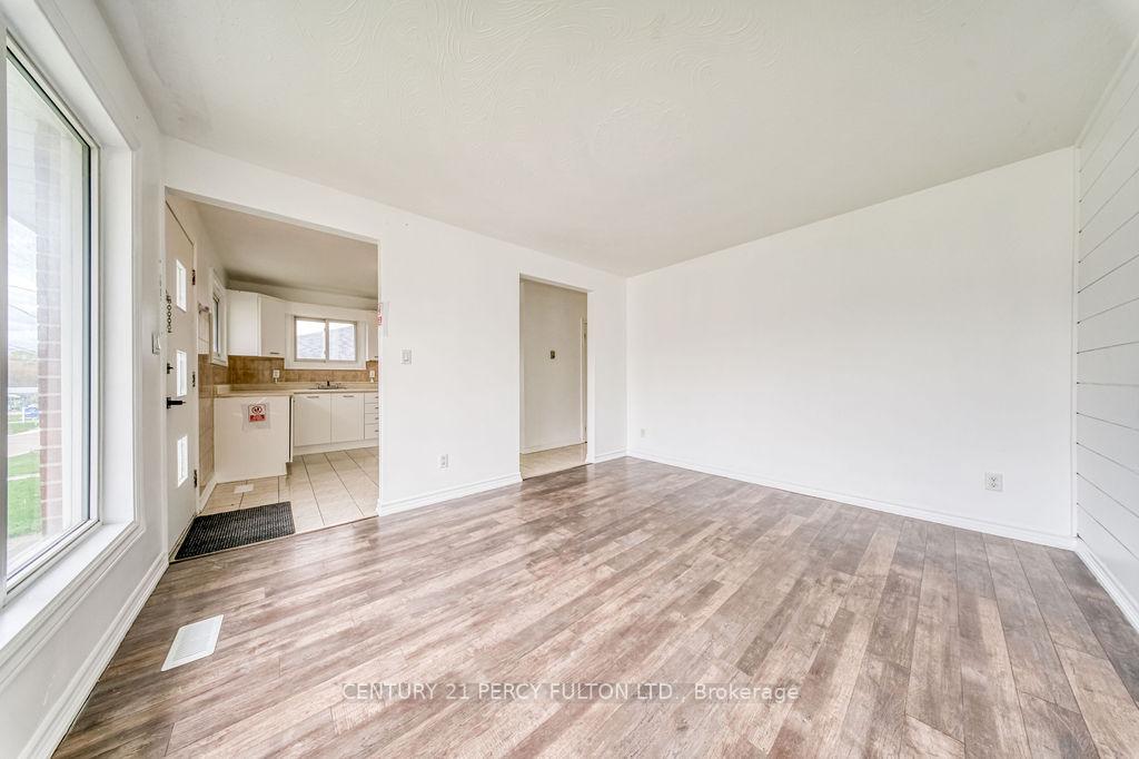 Photo 24 of 381 Conant Street, Oshawa, Lakeview — HOMEH