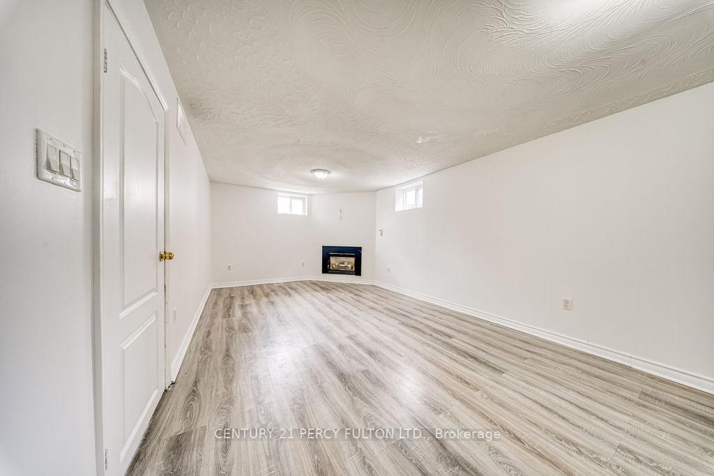 Photo 35 of 381 Conant Street, Oshawa, Lakeview — HOMEH