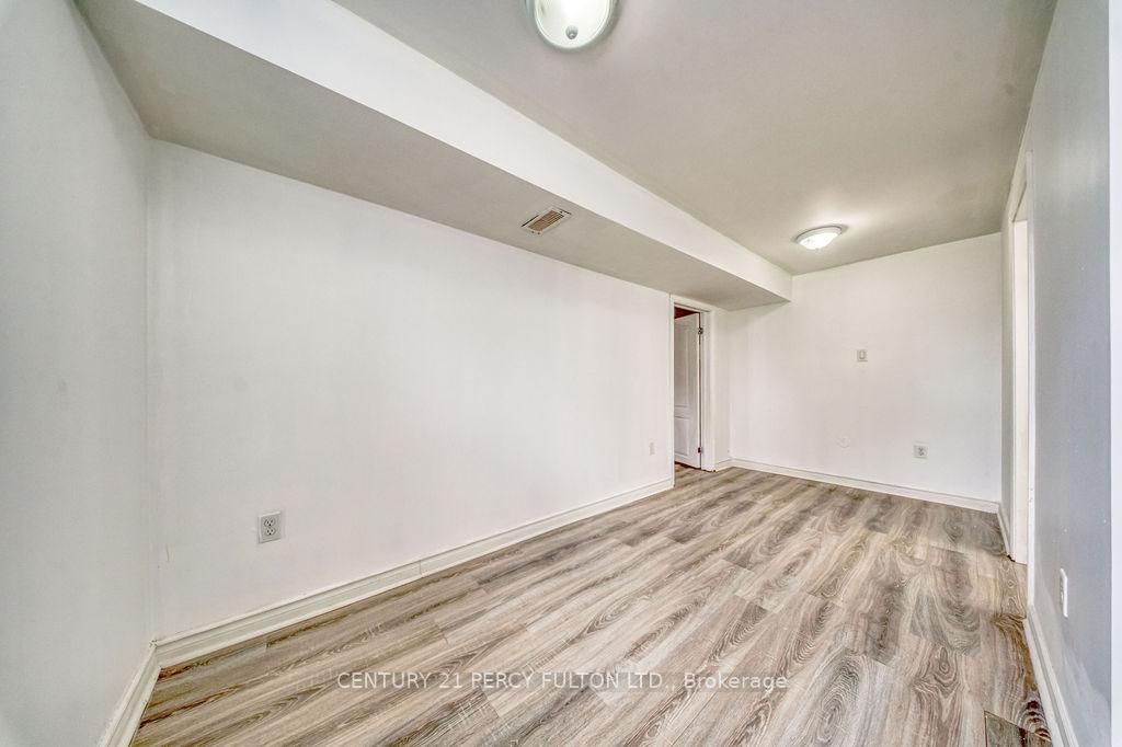 Photo 40 of 381 Conant Street, Oshawa, Lakeview — HOMEH