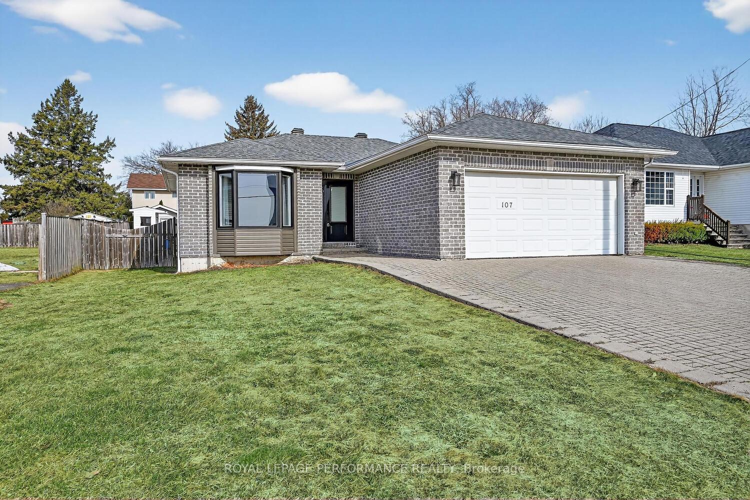 Photo 2 of 107 Lorne Street, Smiths Falls, Smiths Falls — HOMEH