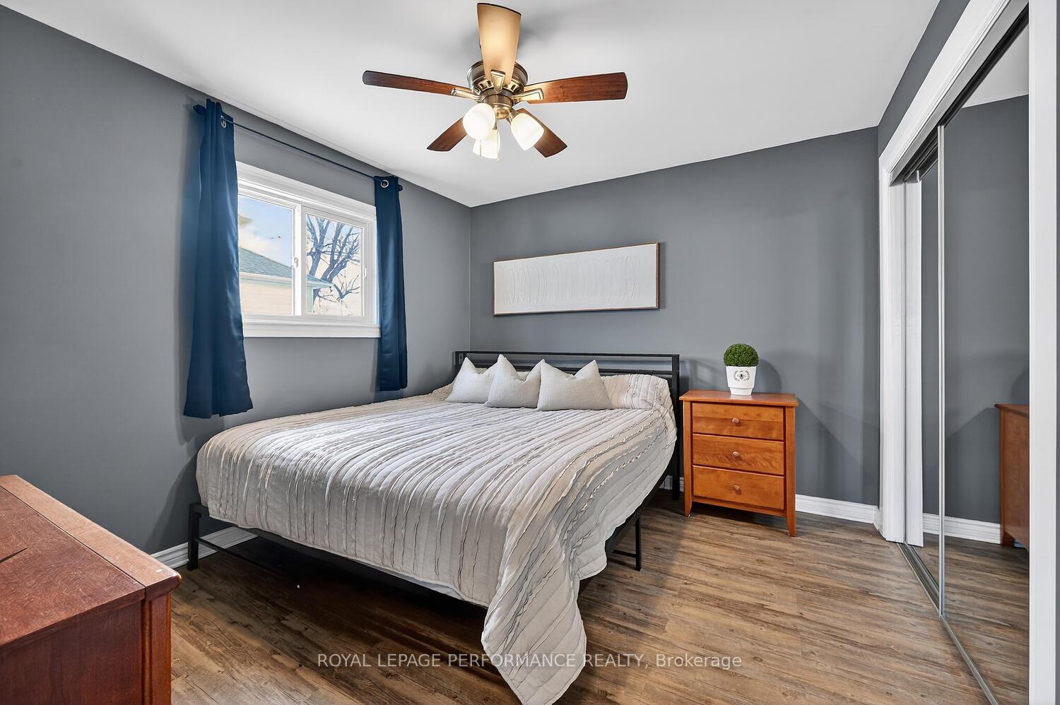 Photo 23 of 107 Lorne Street, Smiths Falls, Smiths Falls — HOMEH