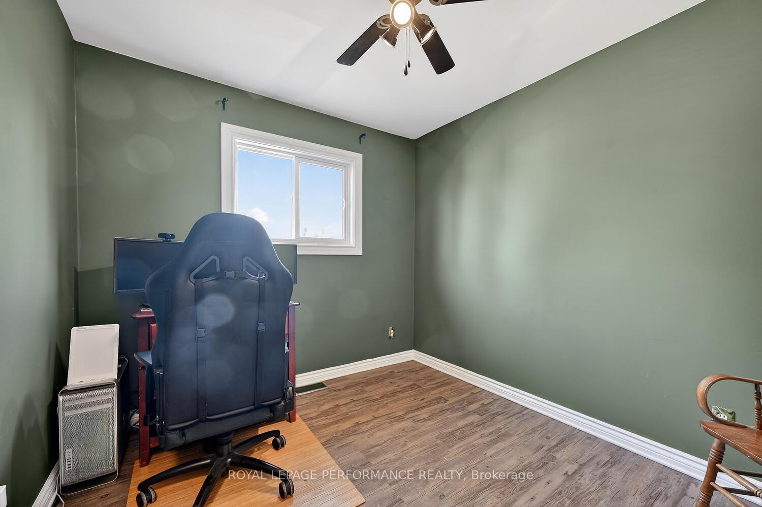 Photo 30 of 107 Lorne Street, Smiths Falls, Smiths Falls — HOMEH