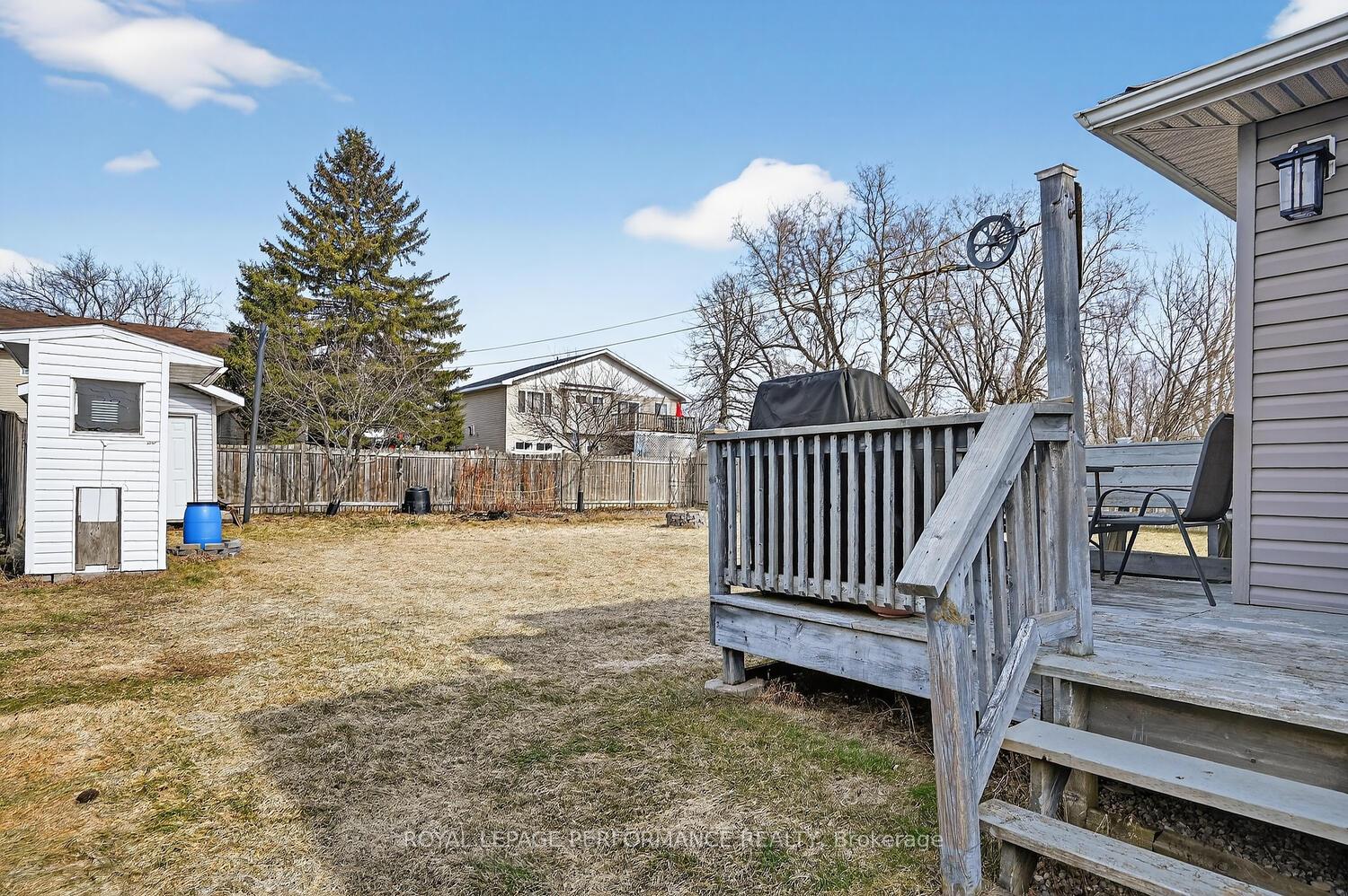 Photo 37 of 107 Lorne Street, Smiths Falls, Smiths Falls — HOMEH