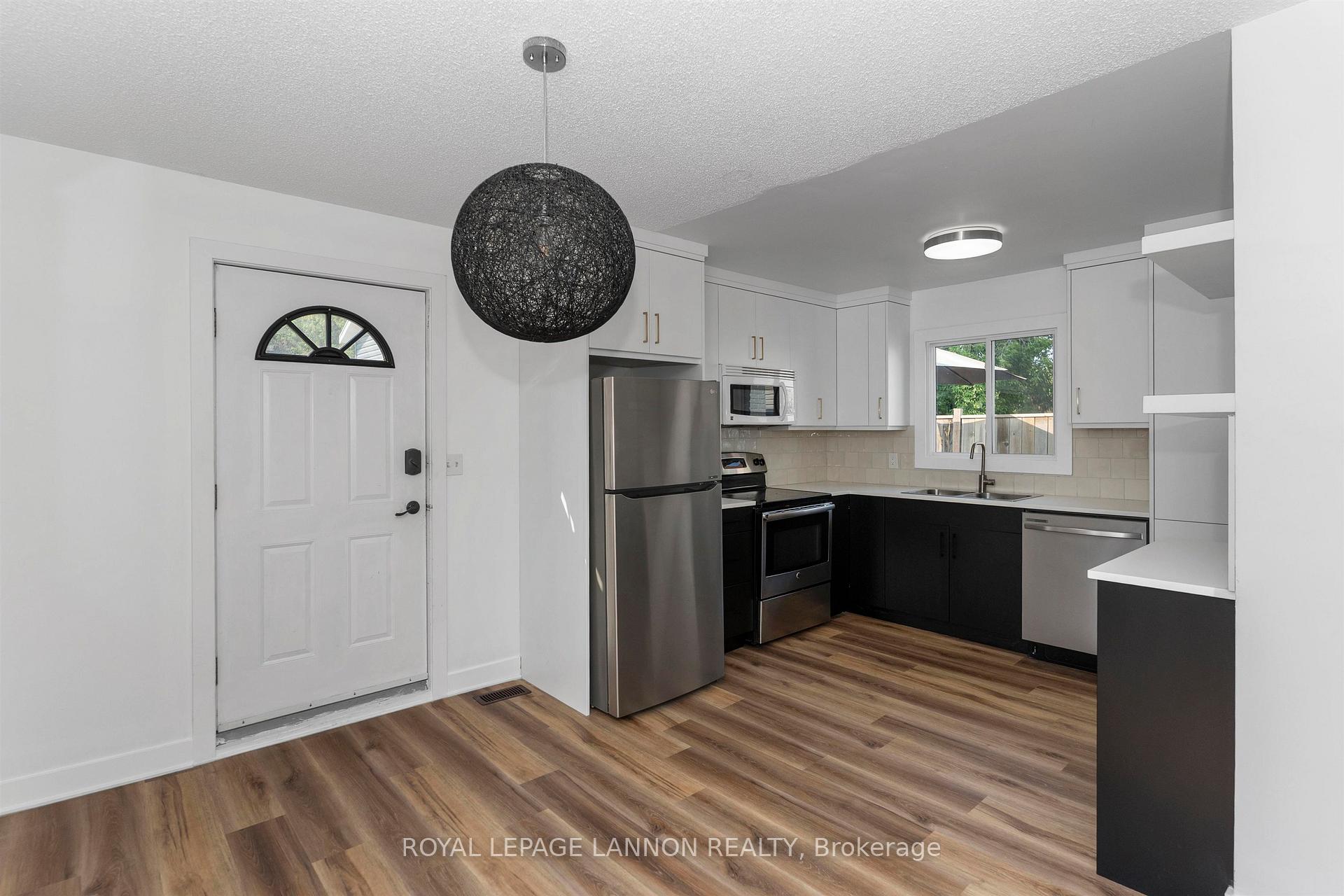 Photo 26 of 92 Jean Street, Thunder Bay, College Heights — HOMEH