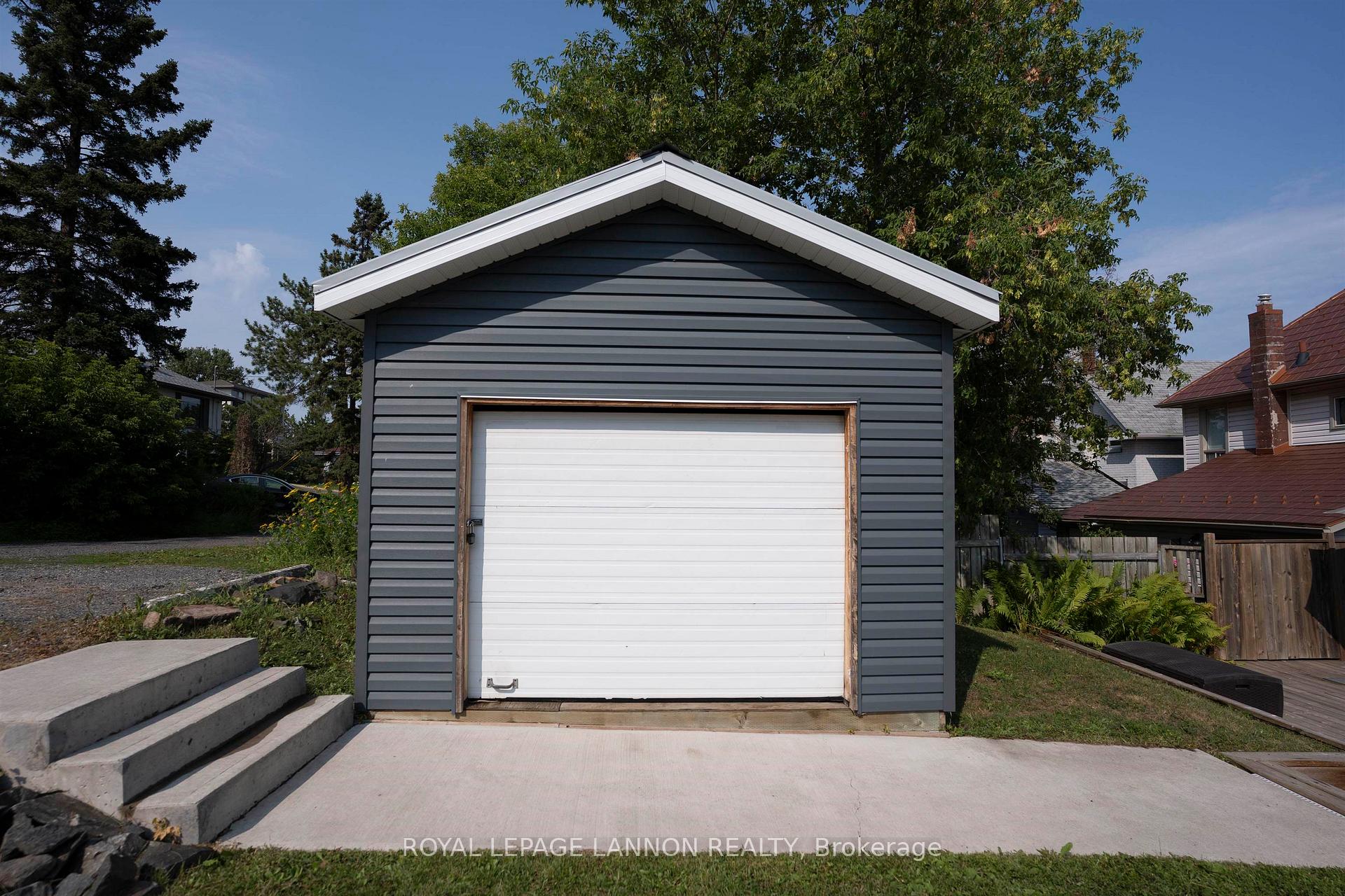 Photo 37 of 92 Jean Street, Thunder Bay, College Heights — HOMEH