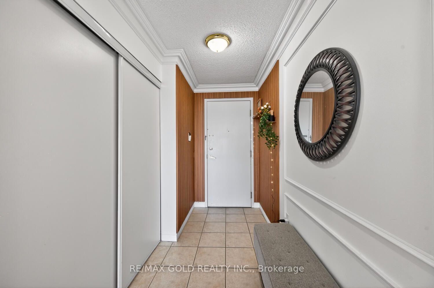 Photo 6 of Unit 1411, 55 Strathaven Drive, Mississauga, Hurontario — HOMEH