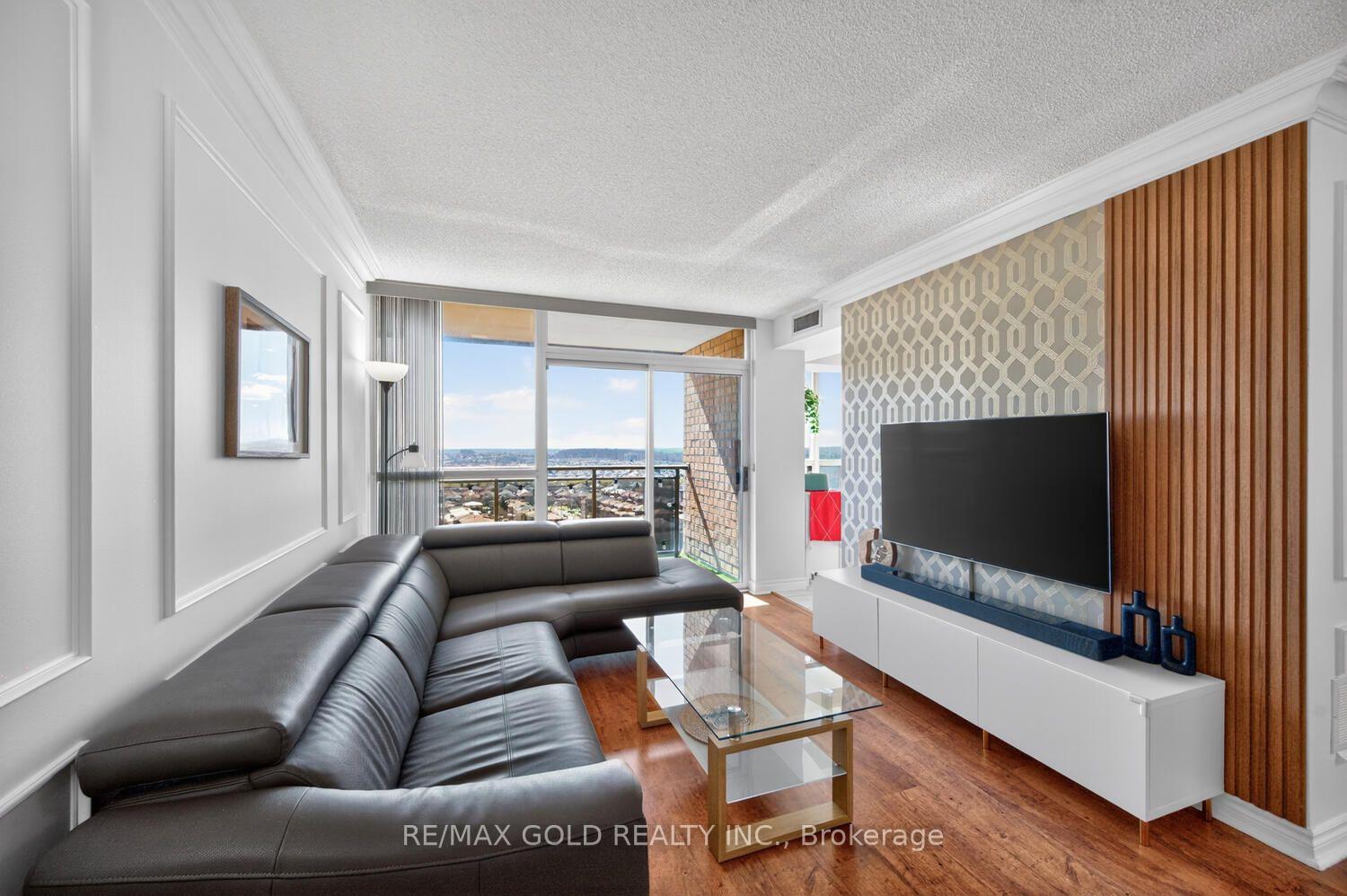 Photo 12 of Unit 1411, 55 Strathaven Drive, Mississauga, Hurontario — HOMEH