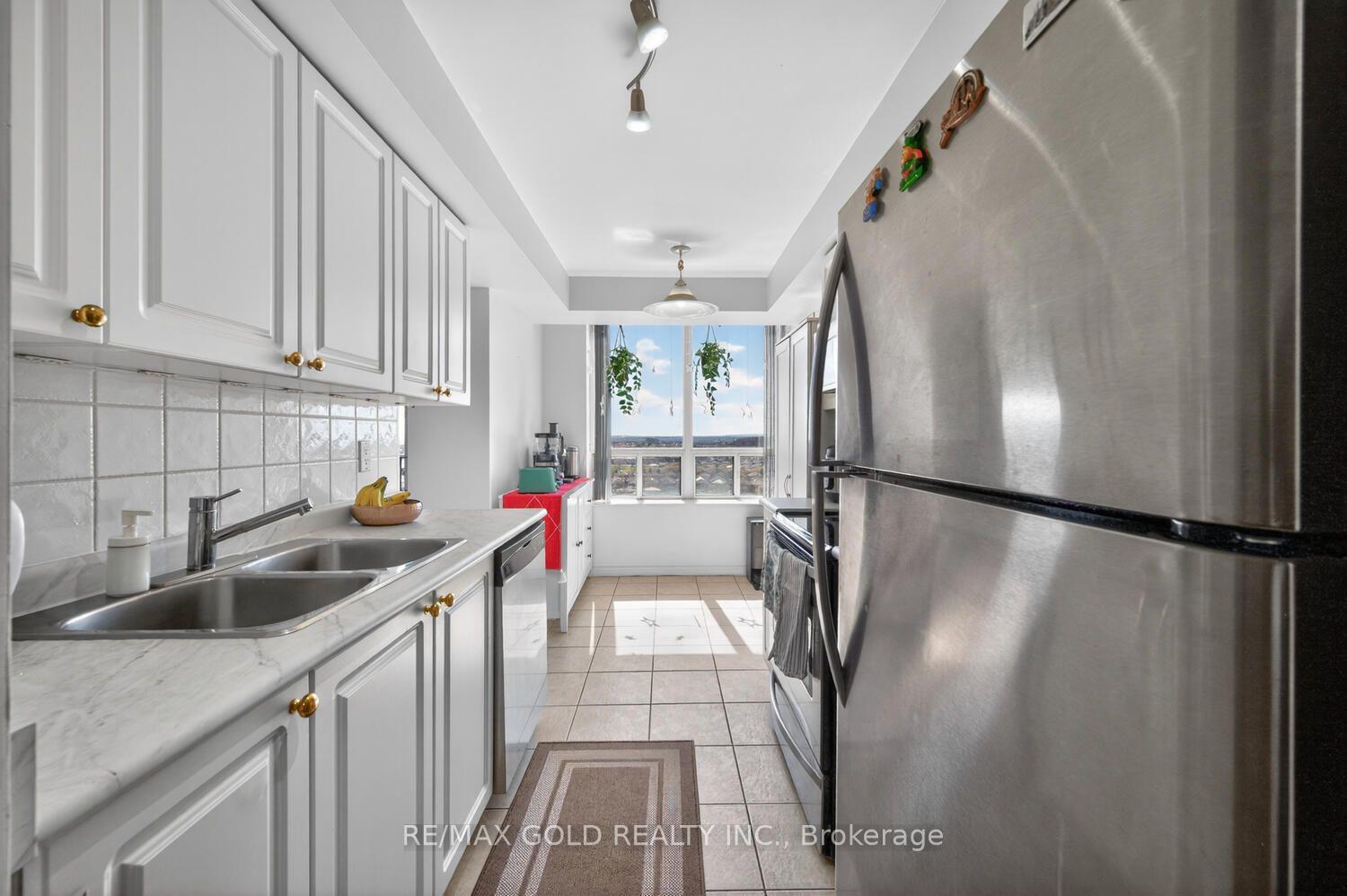 Photo 17 of Unit 1411, 55 Strathaven Drive, Mississauga, Hurontario — HOMEH